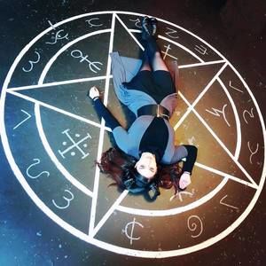 Meet your Posher, Ariel